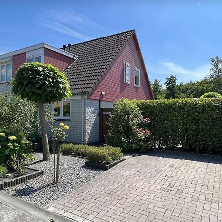 Vakantiehuis Op Villapark Oesterbaai Aan Zee , Met Speeltuin Grenzend Aan De Tuin Wemeldinge Eksteriør bilde
