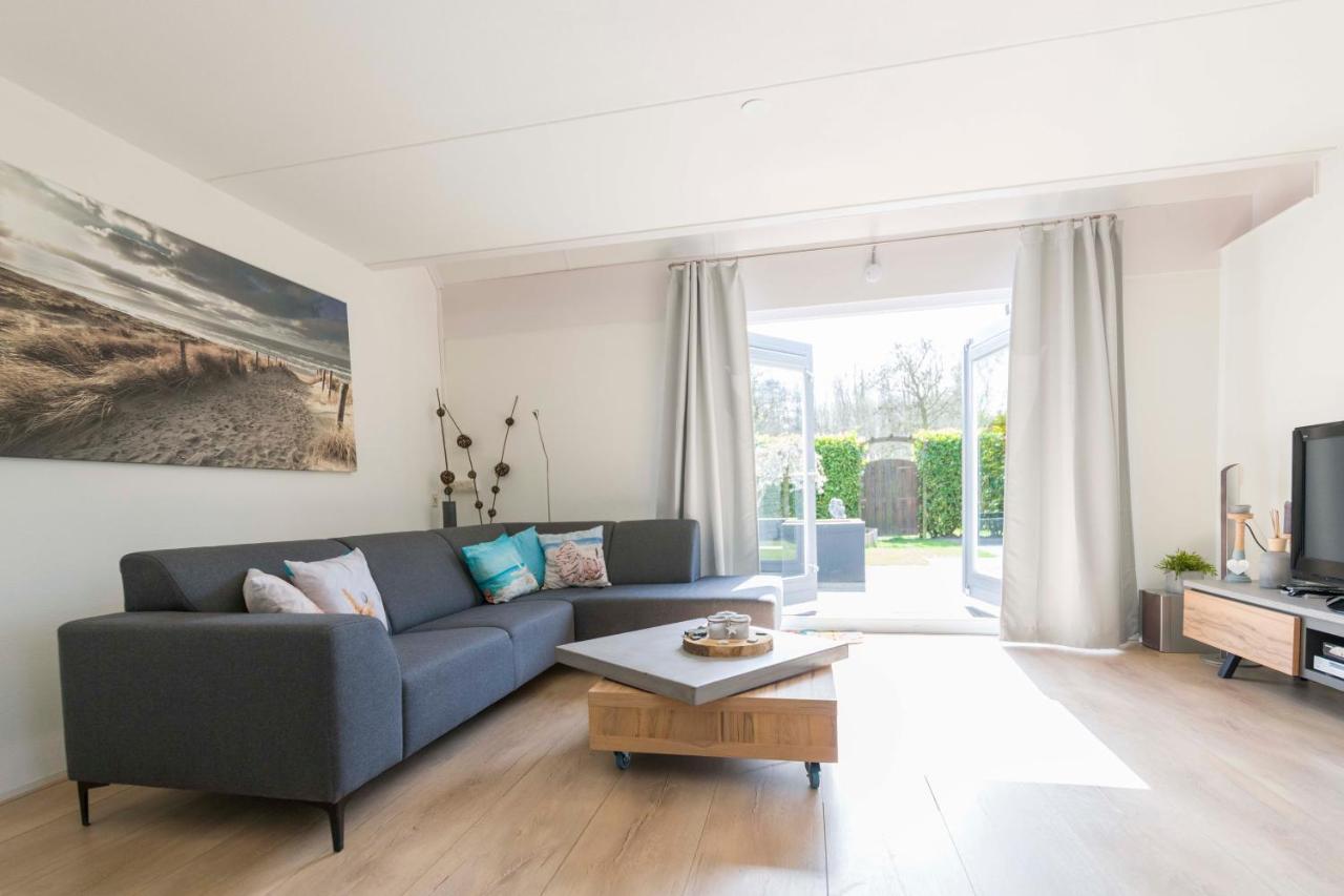 Vakantiehuis Op Villapark Oesterbaai Aan Zee , Met Speeltuin Grenzend Aan De Tuin Wemeldinge Eksteriør bilde